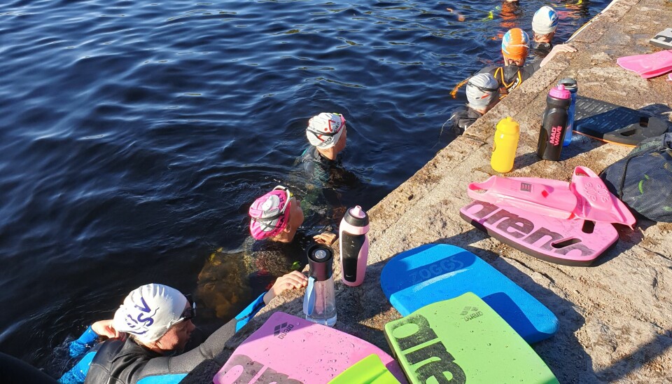 Svømmerne i SK Speed har ikke noe eget basseng og trener nå i Steinbruvann i Lillomarka.