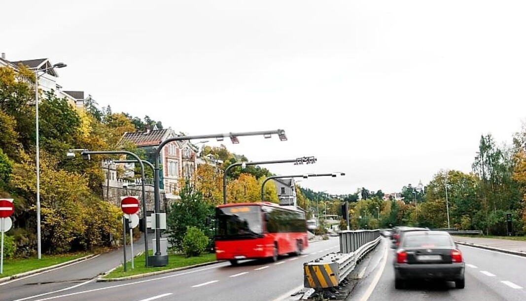 Personbiltrafikken harv ært kraftig redusert i koronaperioden. Nå er den på full fart opp igjen. Her i Mosseveien. Personbiltrafikken harv ært kraftig redusert i koronaperioden. Nå er den på full fart opp igjen. Her i Mosseveien.