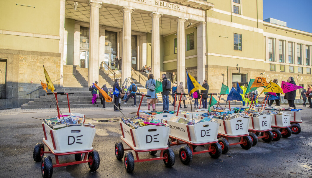 Gamle Deichmanske bibliotek i Oslo er lagt ut for salg med en antatt markedsverdi på 58,6 millioner kroner. Gamle Deichmanske bibliotek i Oslo er lagt ut for salg med en antatt markedsverdi på 58,6 millioner kroner.