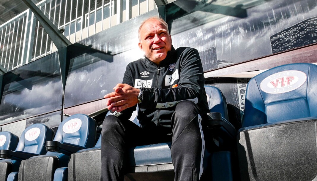 VIF-trener Dag-Eilev Fagermo er glad for å endelig være i gang med serien. VIF-trener Dag-Eilev Fagermo er glad for å endelig være i gang med serien.