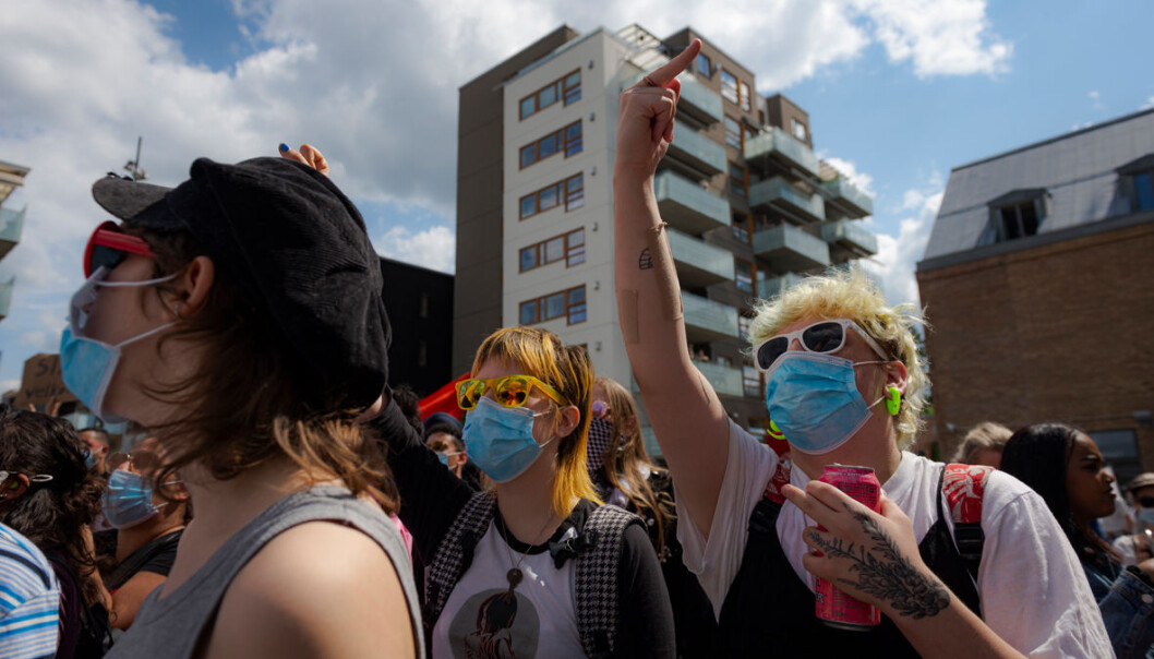 Ingen rasister i våre gater, var budskapet fra demonstrantene. Ingen rasister i våre gater, var budskapet fra demonstrantene.