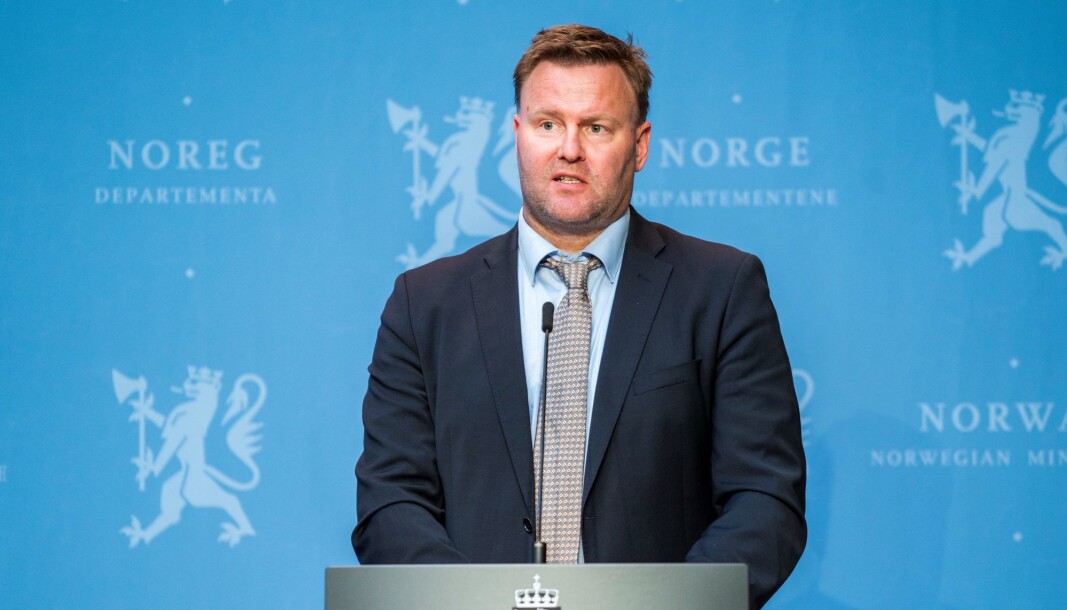 — Smittede personer på byen kan ende opp med å smitte veldig mange andre, sier Espen Rostrup Nakstad. — Smittede personer på byen kan ende opp med å smitte veldig mange andre, sier Espen Rostrup Nakstad.