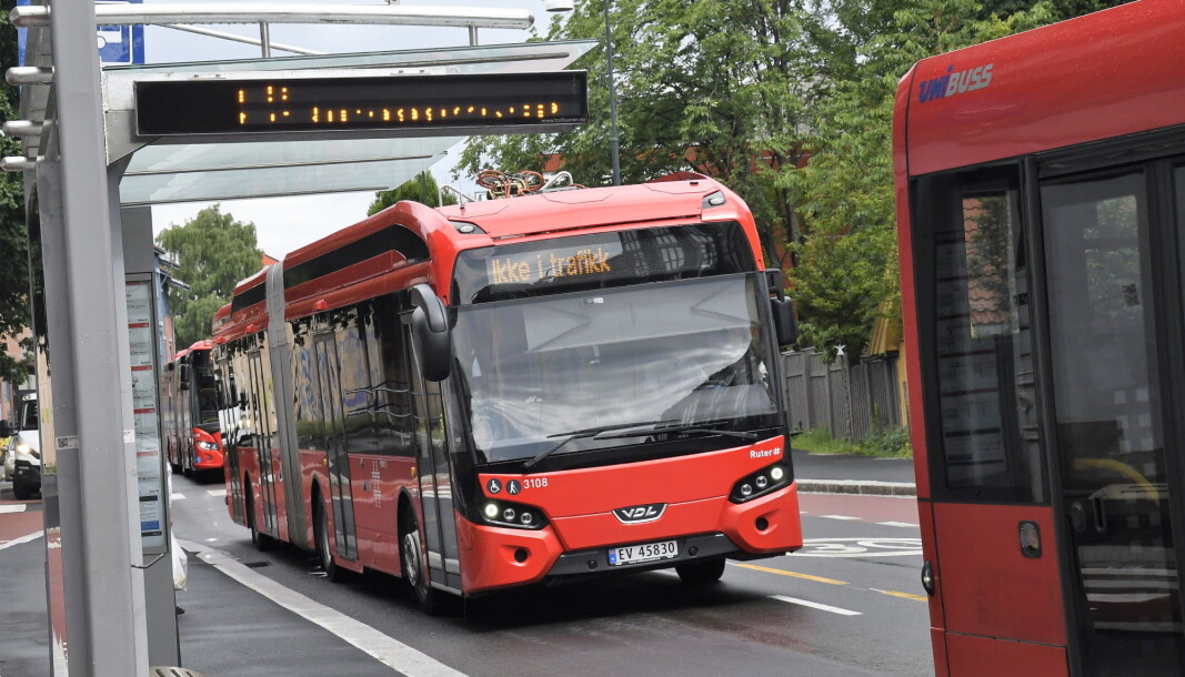 Meklingen med bussjåførene blir sett på som krevende, og fra søndag kan de gå ut i streik. Meklingen med bussjåførene blir sett på som krevende, og fra søndag kan de gå ut i streik.