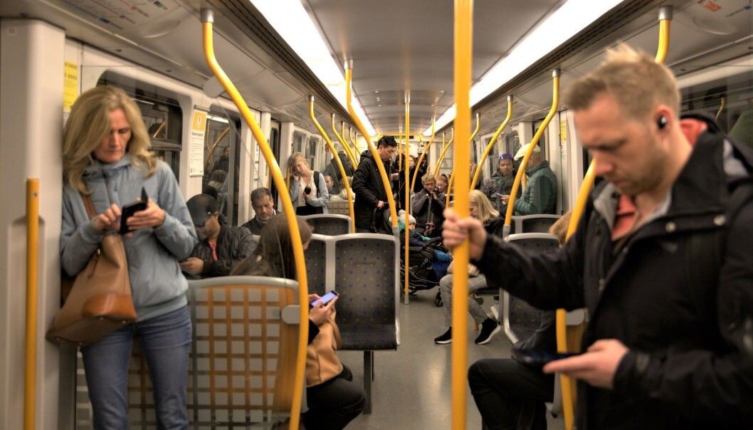 T-banen i Oslo får ikke lov til å kjøre med fulle vogner. T-banen i Oslo får ikke lov til å kjøre med fulle vogner.