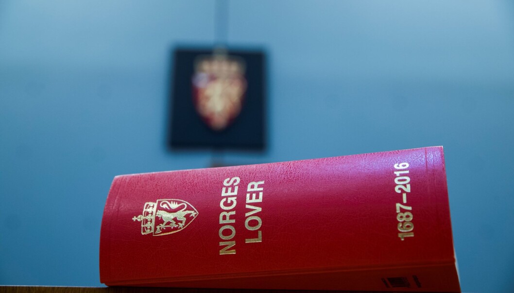 57-åringen har en omfattende straffehistorikk, som strekker seg over mer enn tre tiår. 57-åringen har en omfattende straffehistorikk, som strekker seg over mer enn tre tiår.