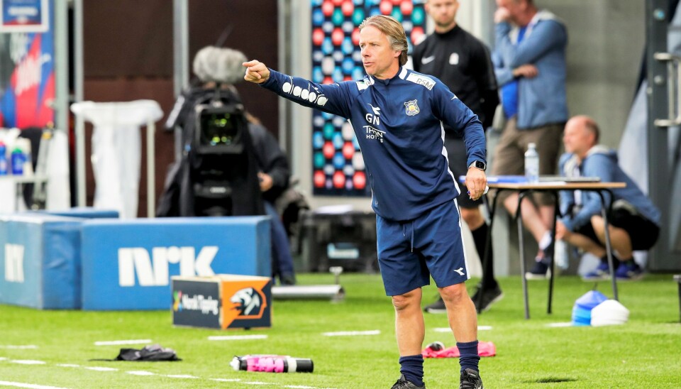 Røa-trener Geir Nordby var veldig godt fornøyd med jentene sine etter fredagens byderby til tross for tap.