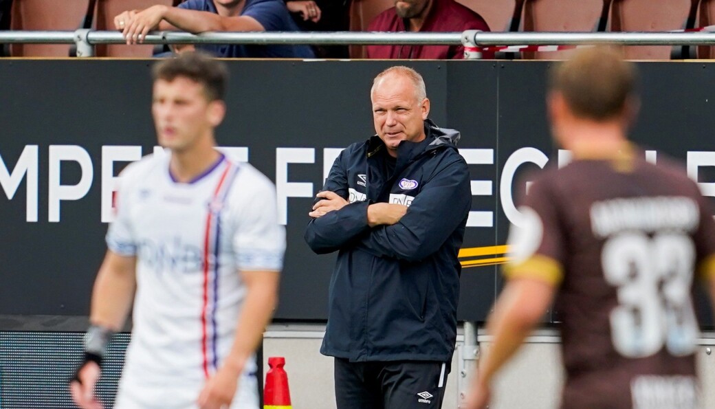 Vålerenga og trener Dag-Eilev Fagermo er opp på tredjeplass etter 1-0 over Mjøndalen. Vålerenga og trener Dag-Eilev Fagermo er opp på tredjeplass etter 1-0 over Mjøndalen.