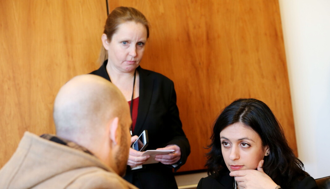 Hanne Gjørtz (t.v.) slår et slag for sine kommunikasjonsmedarbeidere i Oslo kommune. Hun mener kommunikasjonsrådgiverne fortjener honnør for sitt pågående arbeid i å informere Oslos befolkning om viktige beslutninger. Hanne Gjørtz (t.v.) slår et slag for sine kommunikasjonsmedarbeidere i Oslo kommune. Hun mener kommunikasjonsrådgiverne fortjener honnør for sitt pågående arbeid i å informere Oslos befolkning om viktige beslutninger.