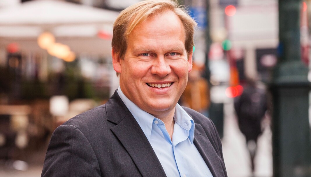 Jon Anders Henriksen fra Oslo Handelsstands Forening mener elsparkesyklene får ufortjent mye hat fra folk. Ifølge Henriksen er de elektriske fremkomstmidlene viktig for byens verdiskapning. Jon Anders Henriksen fra Oslo Handelsstands Forening mener elsparkesyklene får ufortjent mye hat fra folk. Ifølge Henriksen er de elektriske fremkomstmidlene viktig for byens verdiskapning.