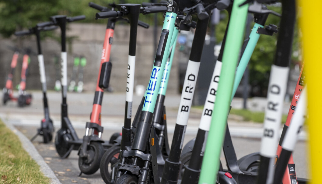 Mange tusen elektriske sparkesykler preger bybildet i Oslo og flere andre steder her i landet. Mange tusen elektriske sparkesykler preger bybildet i Oslo og flere andre steder her i landet.
