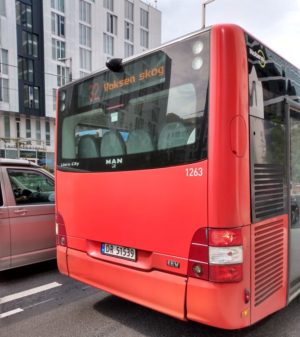 32-bussen kjører en lang strekning gjennom byen. Anne Marte Løkke er glad for at de var i lav hastighet gjennom Gamlebyen da hendelsen skjedde. 32-bussen kjører en lang strekning gjennom byen. Anne Marte Løkke er glad for at de var i lav hastighet gjennom Gamlebyen da hendelsen skjedde.