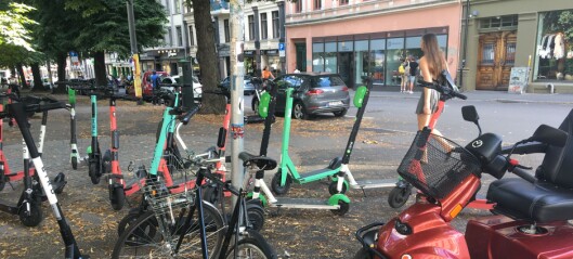 Nå kan Oslo kommune ta inntauingsgebyr for feilparkerte elsparkesykler