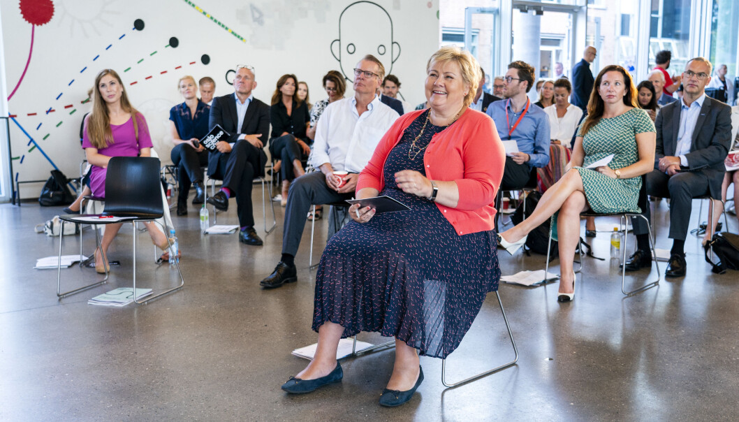 Statsminister Erna Solberg deltok på lanseringen sammen med flere næringslivsledere, blant annet Ferd-eier Johan H. Andresen (i hvit skjorte). Statsminister Erna Solberg deltok på lanseringen sammen med flere næringslivsledere, blant annet Ferd-eier Johan H. Andresen (i hvit skjorte).