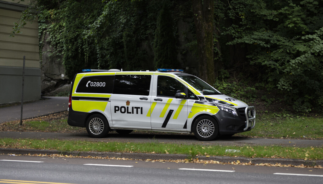 Gjerningsmannen stakk av fra stedet. Gjerningsmannen stakk av fra stedet.