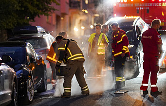 Bil har kjørt inn i bygninger og 20 biler på Frogner – en person lettere skadd