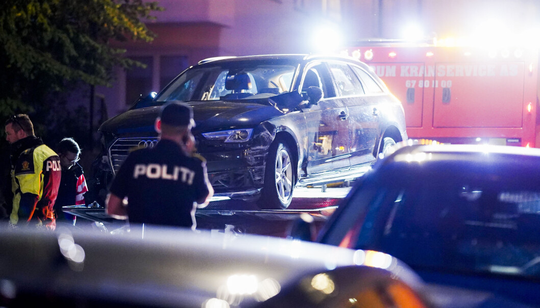 Oslo 20200904.
Politiet i Oslo har rykket ut med flere patruljer etter at en bil har kjørt inn i rundt 20 biler samt flere bygninger på Frogner. En person er skadd. Oslo 20200904.
Politiet i Oslo har rykket ut med flere patruljer etter at en bil har kjørt inn i rundt 20 biler samt flere bygninger på Frogner. En person er skadd.