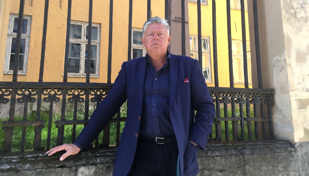 Generalsekretær i Oslo Byes Vel og pådriveren bak stiftelsen Den gamle krigsskole, Ole Rikard Høisæther, sto i spissen for å stanse Forsvarsdepartementet fra å selge Krigsskolen på det private markedet. Generalsekretær i Oslo Byes Vel og pådriveren bak stiftelsen Den gamle krigsskole, Ole Rikard Høisæther, sto i spissen for å stanse Forsvarsdepartementet fra å selge Krigsskolen på det private markedet.