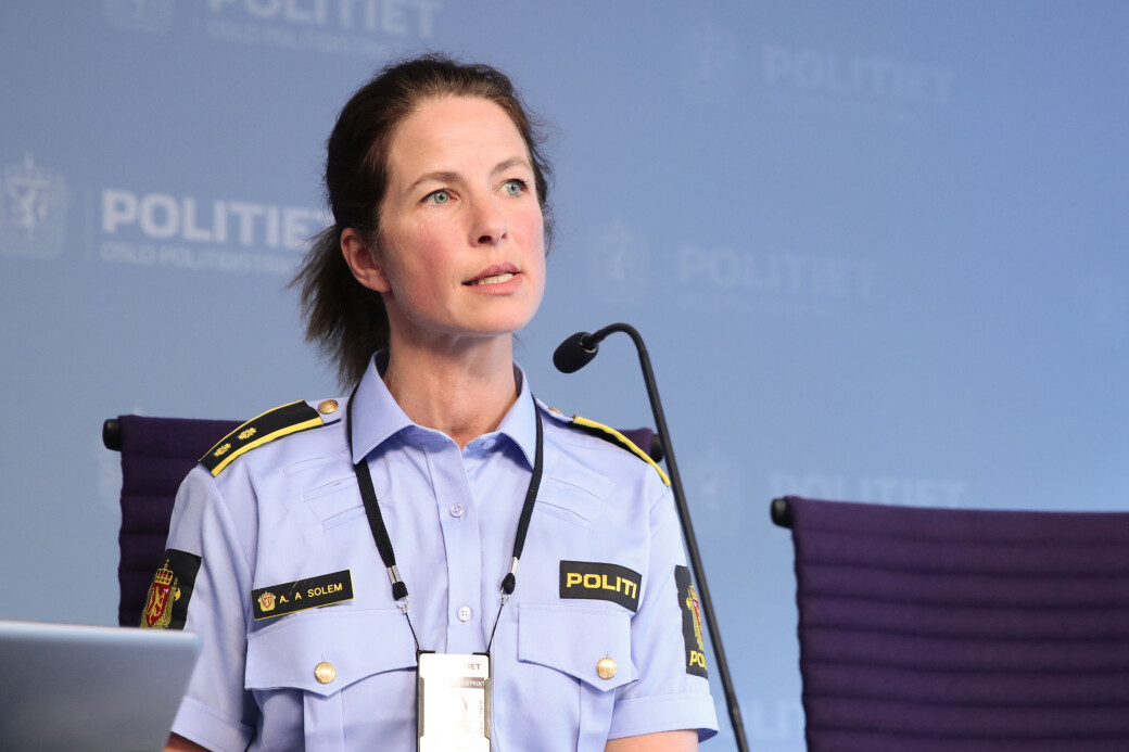 — Dette er en advarsel til publikum om å ikke kjøpe sprit eller alkohol fra ulovlige forhandlere eller privatpersoner, sier Anne Alræk Solem i Oslo-politiet. — Dette er en advarsel til publikum om å ikke kjøpe sprit eller alkohol fra ulovlige forhandlere eller privatpersoner, sier Anne Alræk Solem i Oslo-politiet.