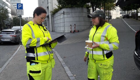 En Varm Kopp Kaffe Og Noen Fine Ord En Iskald Vinterdag Gav Inspirasjon Til A Forbedre Arbeidsmiljoet