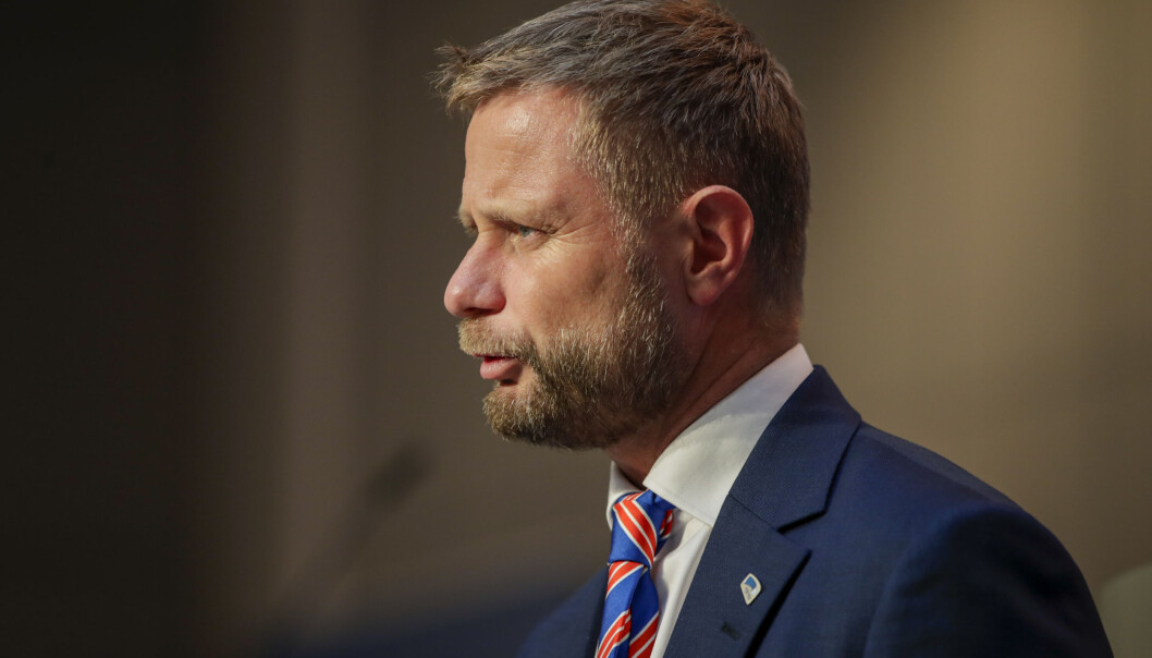 Helseminister Bent Høie uttrykte støtte til strengere smitteverntiltak i Oslo under onsdagens pressekonferanse. Helseminister Bent Høie uttrykte støtte til strengere smitteverntiltak i Oslo under onsdagens pressekonferanse.