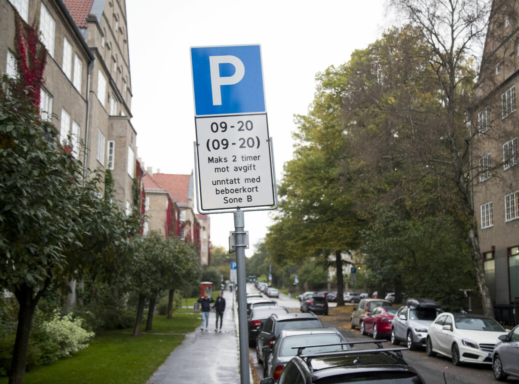 Beboerparkering på Fagerborg i bydel Frogner, der nye tall viser en manko på 993 plasser i forhold til antallet beboerparkerings-tillatelser solgt av kommunen.