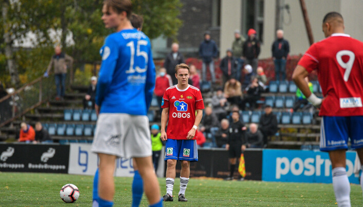 Henning Tønsberg Andresen sikter inn skuddfoten før 2-1 målet. Henning Tønsberg Andresen sikter inn skuddfoten før 2-1 målet.