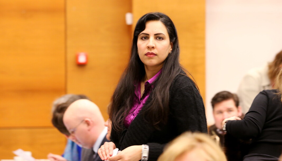 Afshan Rafiq, bystyrerepresentant for Oslo Høyre, mener kommunen må forby private fester og bryllupsfester. Afshan Rafiq, bystyrerepresentant for Oslo Høyre, mener kommunen må forby private fester og bryllupsfester.