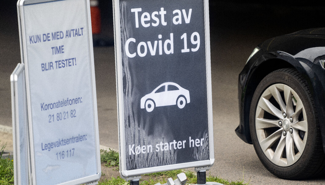 Test av Covid-19 skilt utenfor teststasjonen på Aker legevakt. Test av Covid-19 skilt utenfor teststasjonen på Aker legevakt.