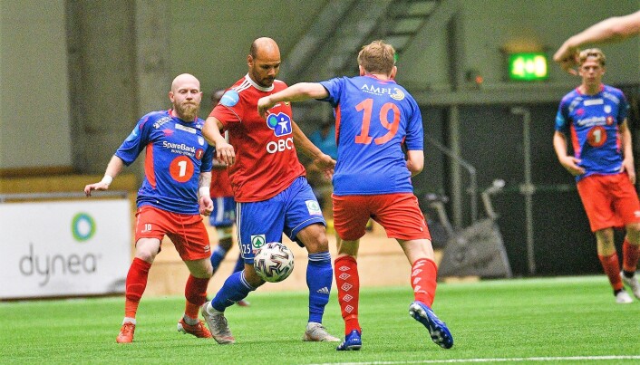 Daniel Braaten (38) er tilbake i Skeid og viser fortsatt gamle kunster. Daniel Braaten (38) er tilbake i Skeid og viser fortsatt gamle kunster.
