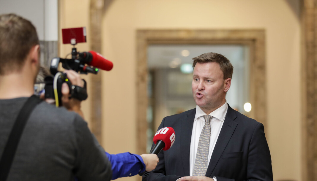 Assisterende helsedirektør Espen Rostrup Nakstad er opptatt av at Oslo-folk følger smittevernreglene. Assisterende helsedirektør Espen Rostrup Nakstad er opptatt av at Oslo-folk følger smittevernreglene.