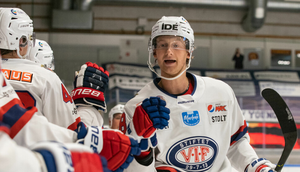 Jørgen Karterud er på vei tilbake mot comeback for Vålerenga hockey etter en stygg albueskade.