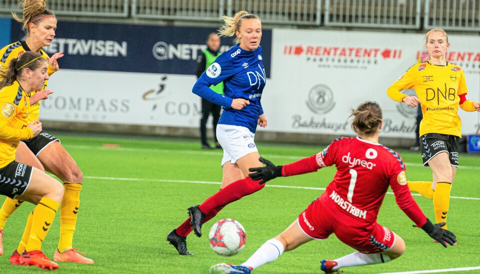Vålerengas kvinnelag har avlyst kommende treningskamper mot Øvrevoll Hosle og Kolbotn. Begge skulle vært spilt i Vallhall.