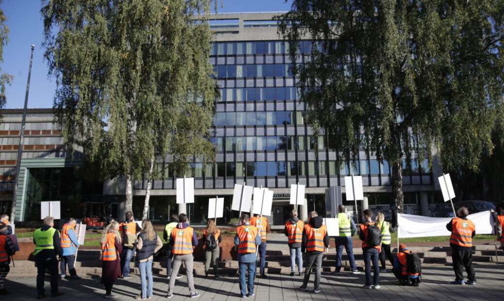 Streikende vektere utenfor NHO-bygget på Majorstua tidligere i høst. Streikende vektere utenfor NHO-bygget på Majorstua tidligere i høst.