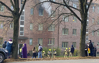 Brannvesenet har klart å hente ut personer som ikke kom seg ut av brennende bygg i Christian Michelsens gate ved Carl Berner