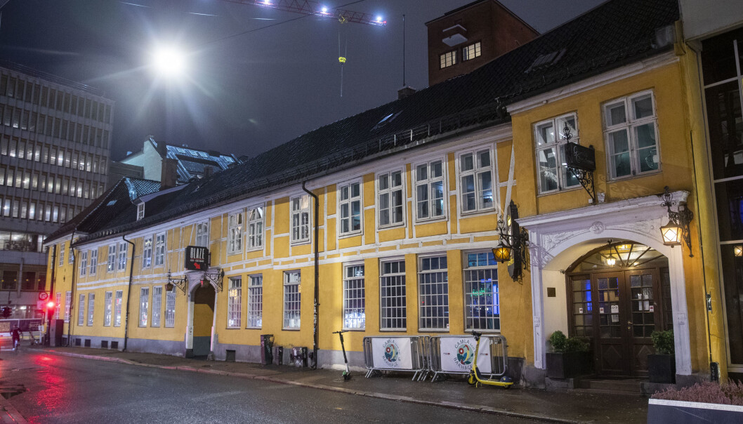 Minst seks personer som var til stede på Gamle Christiania, eller Gamla på folkemunne, mandag 9. november, er smittet med Covid-19. Minst seks personer som var til stede på Gamle Christiania, eller Gamla på folkemunne, mandag 9. november, er smittet med Covid-19.