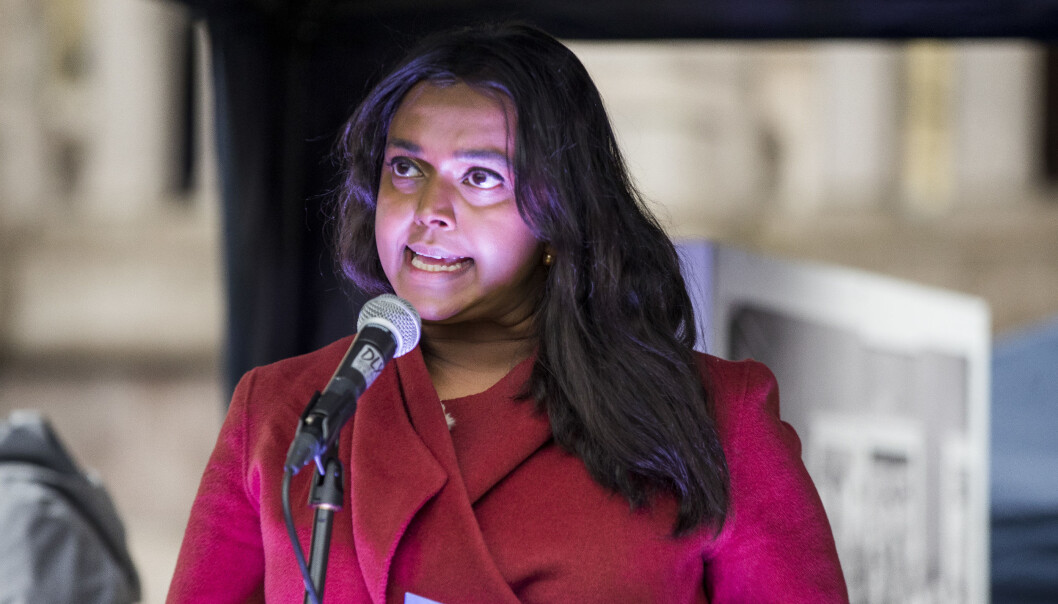 Varaordfører Kamzy Gunaratnam må trolig ut i kampvotering mot Zaineb Al-Samarai om andreplass på Oslo Aps stortingsliste. Varaordfører Kamzy Gunaratnam må trolig ut i kampvotering mot Zaineb Al-Samarai om andreplass på Oslo Aps stortingsliste.