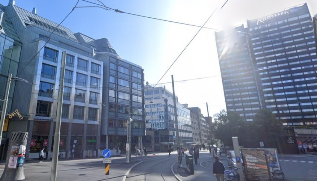 I leiligheten ved Holbergs plass måtte politiet også denne helgen stanse en ulovlig fest. I leiligheten ved Holbergs plass måtte politiet også denne helgen stanse en ulovlig fest.