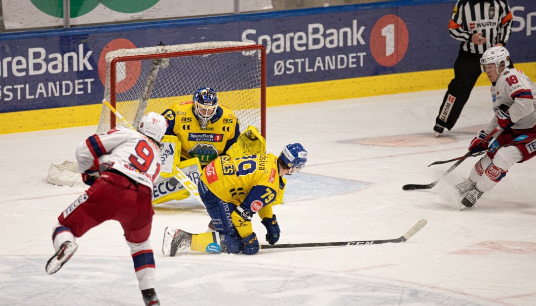 Axel Sundberg #91 var den eneste av VIF-spillerne som kom på scoringslista mot Storhamar sist lørdag. Axel Sundberg #91 var den eneste av VIF-spillerne som kom på scoringslista mot Storhamar sist lørdag.