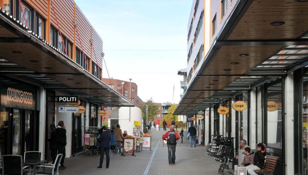 Å relokalisere hele eller deler av OsloMet til Søndre Nordstrand vil gi større variasjon av folk med utdanningsbakgrunn, skape nye innovasjonsmuligheter og løfte en hel bydel. Vi trenger denne satsning for bydelen vår, sier Farukh Qureshi. Å relokalisere hele eller deler av OsloMet til Søndre Nordstrand vil gi større variasjon av folk med utdanningsbakgrunn, skape nye innovasjonsmuligheter og løfte en hel bydel. Vi trenger denne satsning for bydelen vår, sier Farukh Qureshi.