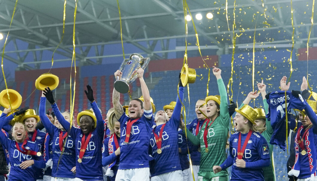 Vålerengas ferske serievinnere får ikke spille torsdagens kamp i mesterligaen. Vålerengas ferske serievinnere får ikke spille torsdagens kamp i mesterligaen.