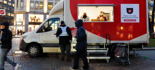 Frelsesarmeens food truck rykker ut i Oslos gater julenatta og sprer glede. – Vi ser ensomhet