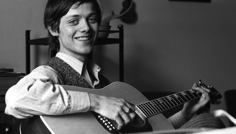 16 år gammel med gitaren i en pause under innspillingen av filmen 'Himmel og helvete' i 1969, der Lillebjørn Nilsen spiller hovedrollen.