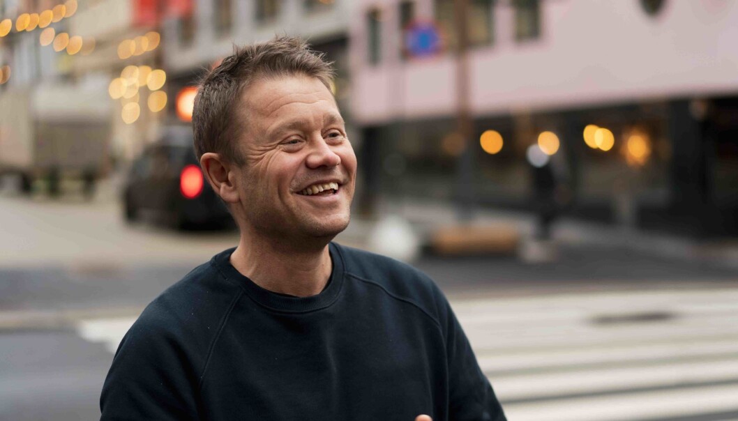 Martin forstår ikke hvordan faren kunne leve med seg selv. Martin forstår ikke hvordan faren kunne leve med seg selv.