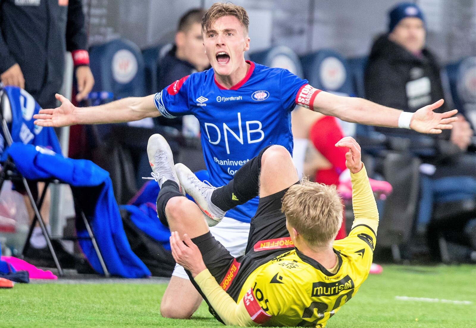 Botsjef Christian Borchgrevink og resten av Vålerenga-spillerne er glade for å kunne støtte kriserammede Gjerdrum IL. Botsjef Christian Borchgrevink og resten av Vålerenga-spillerne er glade for å kunne støtte kriserammede Gjerdrum IL.