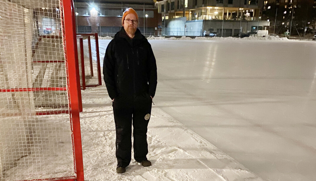 Det kommer folk omtrent hver eneste natt, forteller leder av Sagene IF Bandy, Henning Strøm. Det kommer folk omtrent hver eneste natt, forteller leder av Sagene IF Bandy, Henning Strøm.