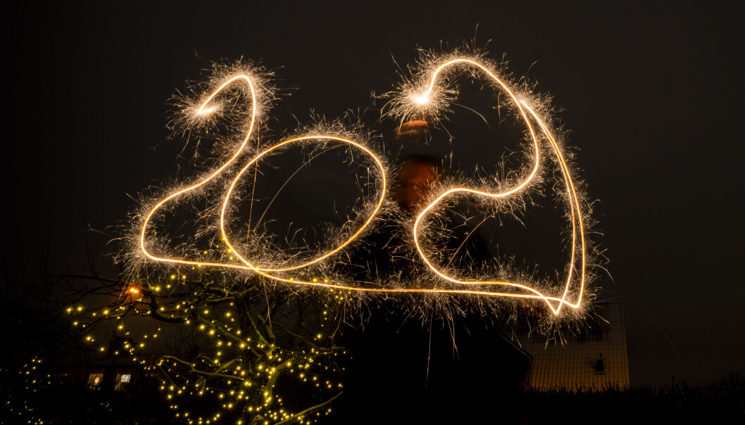 Årstallet 2021 skrevet med stjerneskudd nyttårsnatten fra 2020 til 2021. Årstallet 2021 skrevet med stjerneskudd nyttårsnatten fra 2020 til 2021.