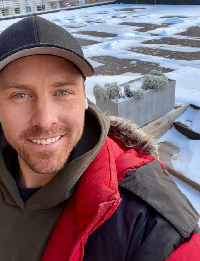 Her er Tommy fra terrassen budskapet til kollegene ble skrevet. Her er Tommy fra terrassen budskapet til kollegene ble skrevet.