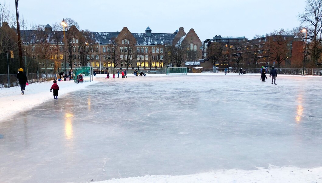 På Bayern skøyter man i flotte og koselige omgivelser på Fagerborg. På Bayern skøyter man i flotte og koselige omgivelser på Fagerborg.