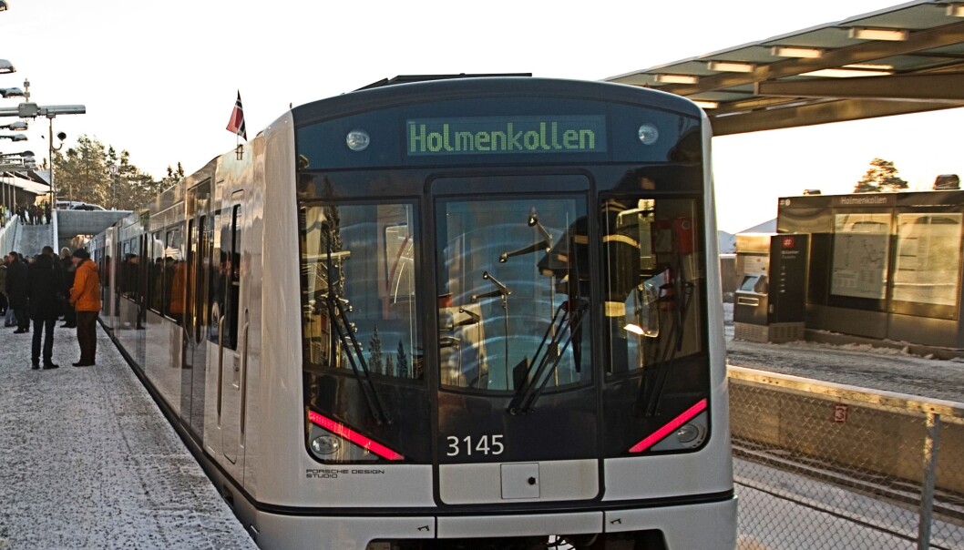 Fra Majorstua og opp til Holmenkollen stasjon må T-banens linje 1 forsere drøyt 235 høydemetre. Fra Majorstua og opp til Holmenkollen stasjon må T-banens linje 1 forsere drøyt 235 høydemetre.