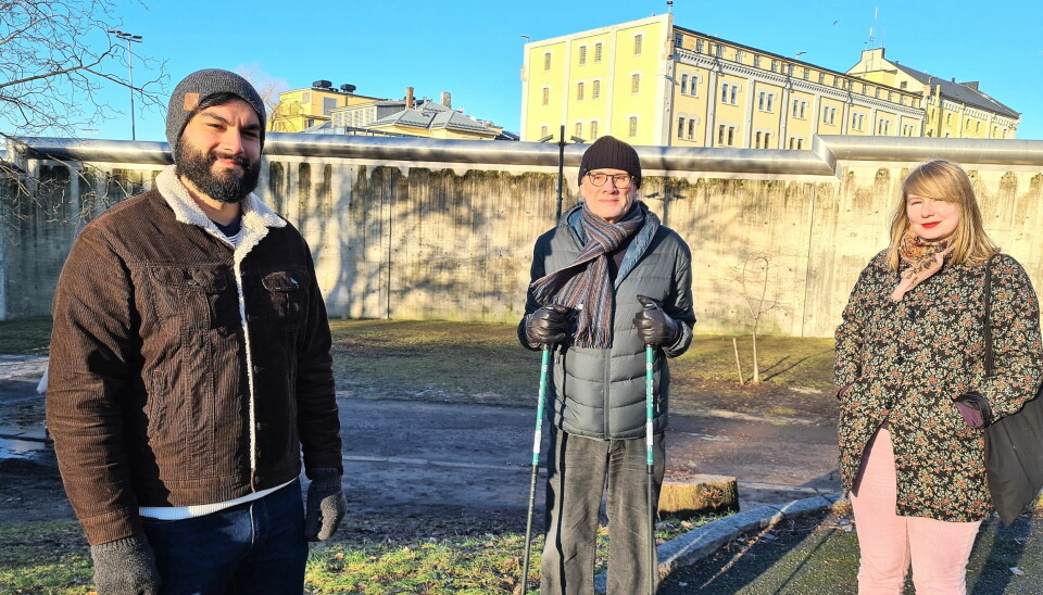 Luis Espinoza (t.v), Olaf Svorstøl og Kathy Joakimsen i Rødt ønsker å bygge billige boliger på fengselstomta i Åkebergveien om Oslo fengsel blir flyttet fra bydelen.